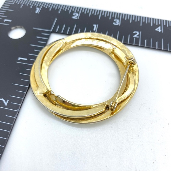 Large Goldtone Triple Textured Circle Brooch - Picture 3 of 6